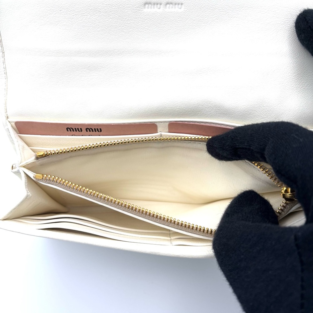Miu Miu Limited Edition Wallet - Picture 6 of 9